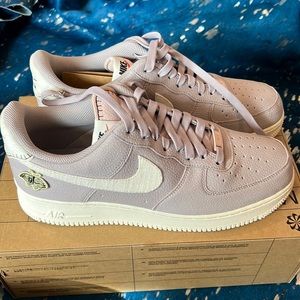 Nike Air Force 1 in amethyst